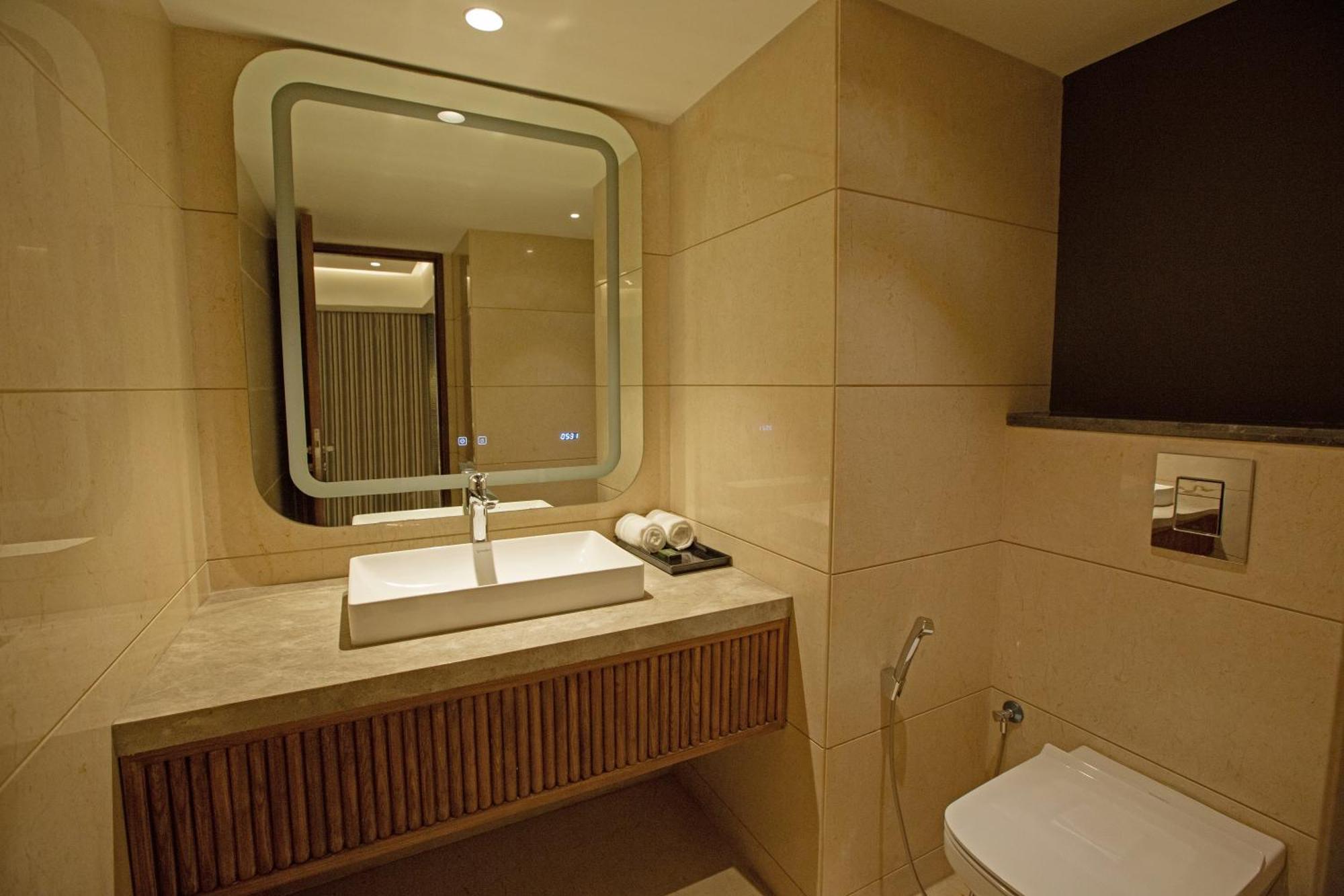 Hotel Arista By Ambition Guváhátí Exteriér fotografie